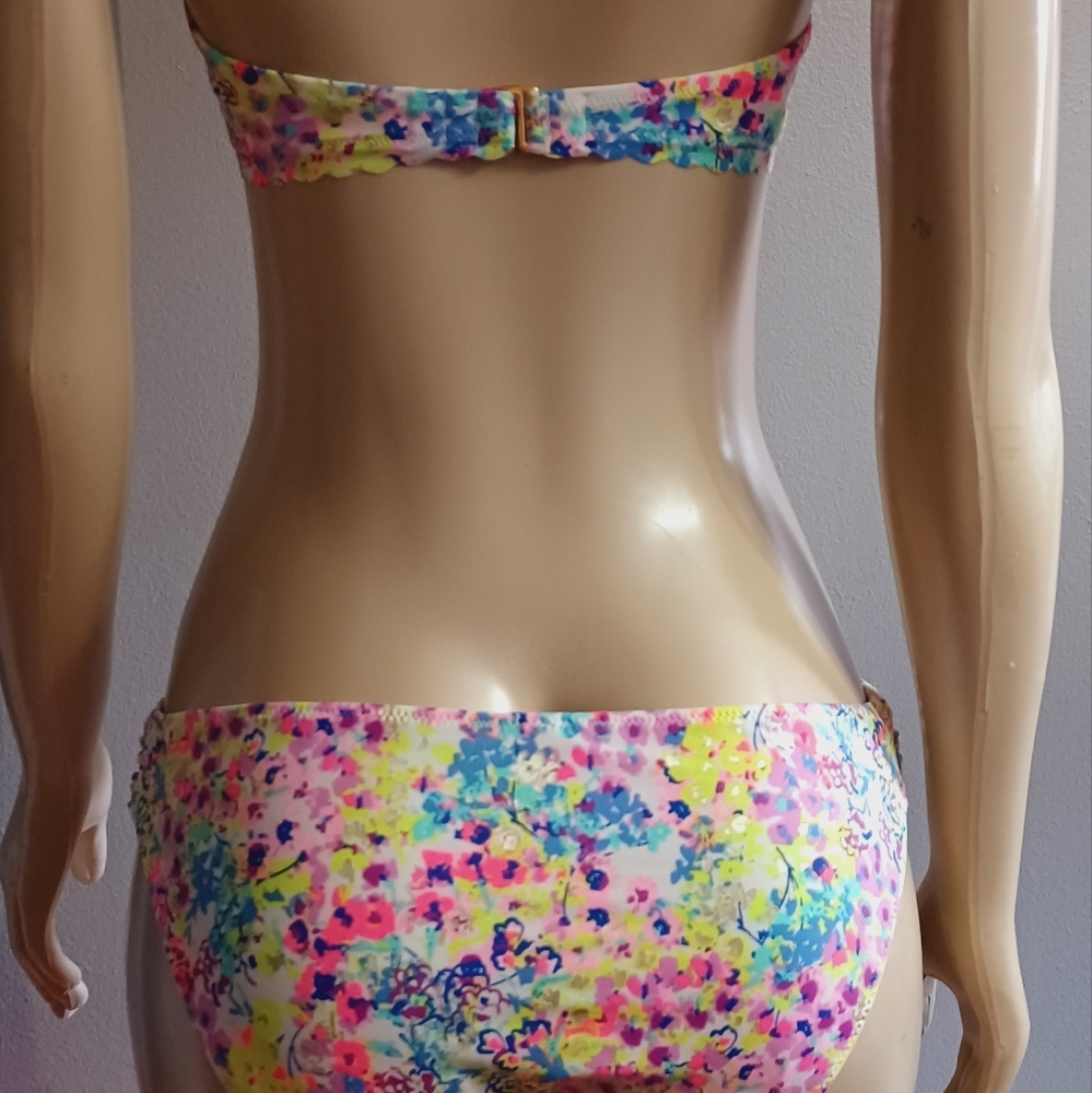Victoria's Secret NWOT 2pc abstract Floral Bikini top Ana d bottom Never Used - Picture 4 of 12